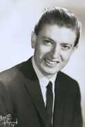 Frank Buxton