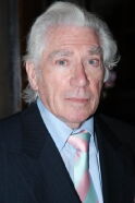 Frank Finlay