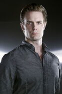 Garret Dillahunt