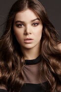 Hailee Steinfeld