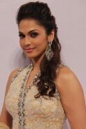 Isha Koppikar
