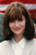 Jennifer Jason Leigh