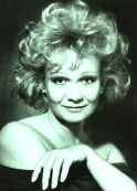 Juli Básti