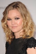 Julia Stiles