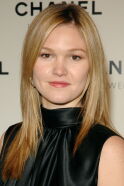 Julia Stiles