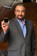 Kabir Bedi