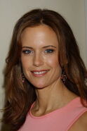 Kelly Preston