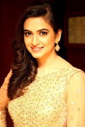 Kriti Kharbanda