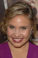 Leah Pipes