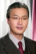 Lee Kyung-young