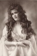Liane Haid