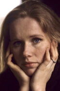 Liv Ullmann