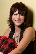 Lizzy Caplan