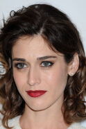 Lizzy Caplan