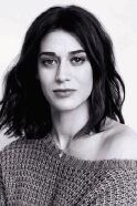 Lizzy Caplan