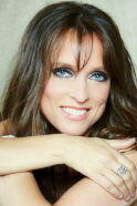 Lynda Lemay