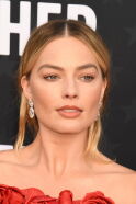 Margot Robbie