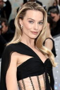 Margot Robbie