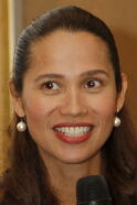 Maricel Laxa