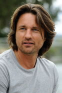Martin Henderson