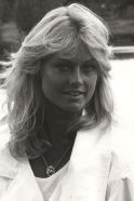 Mary Stavin