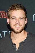 Max Thieriot