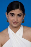 Mia Tharia