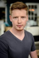 Miles Petzer