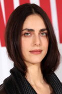 Miriam Leone
