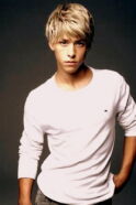 Mitch Hewer
