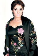 Mona Zaki