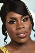 Monét X Change