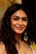 Mrunal Thakur
