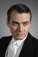 Muzaffer Tema