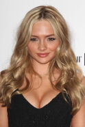 Natalie Alyn Lind