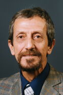 Necdet Yakın
