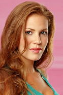 Nikki Cox