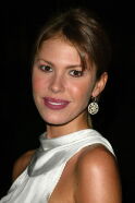 Nikki Cox