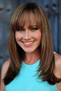 Nikki DeLoach