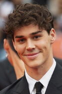 Noah Beck