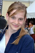 Noémie Schmidt