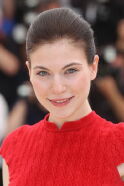 Nora Waldstätten