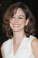 Nora Zehetner