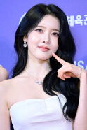 Park Si-eun
