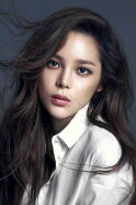 Park Si-yeon