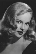 Peggy Cummins