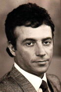 Ray Sharkey