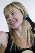 Riki Lindhome