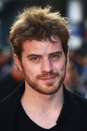 Robert Kazinsky