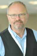 Robert Llewellyn